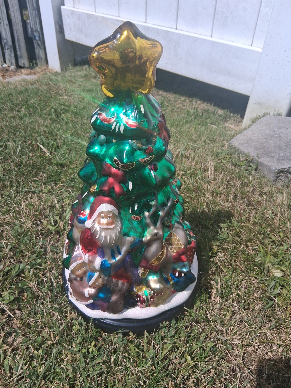 Thomas Pacconi Classics Christmas Tree  15" Blown Glass Tabletop Figurine